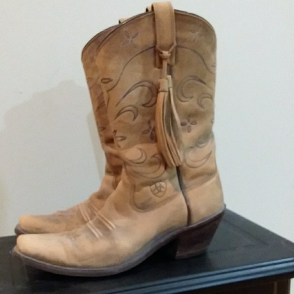 Ariat Cowgirl Boots